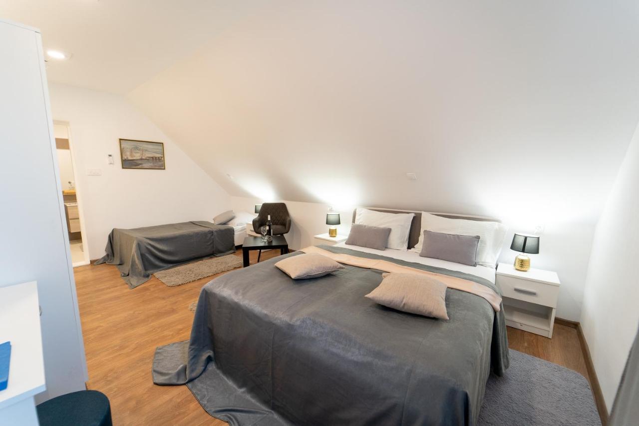 Rooms & Apartment Milan Saborsko Exterior foto