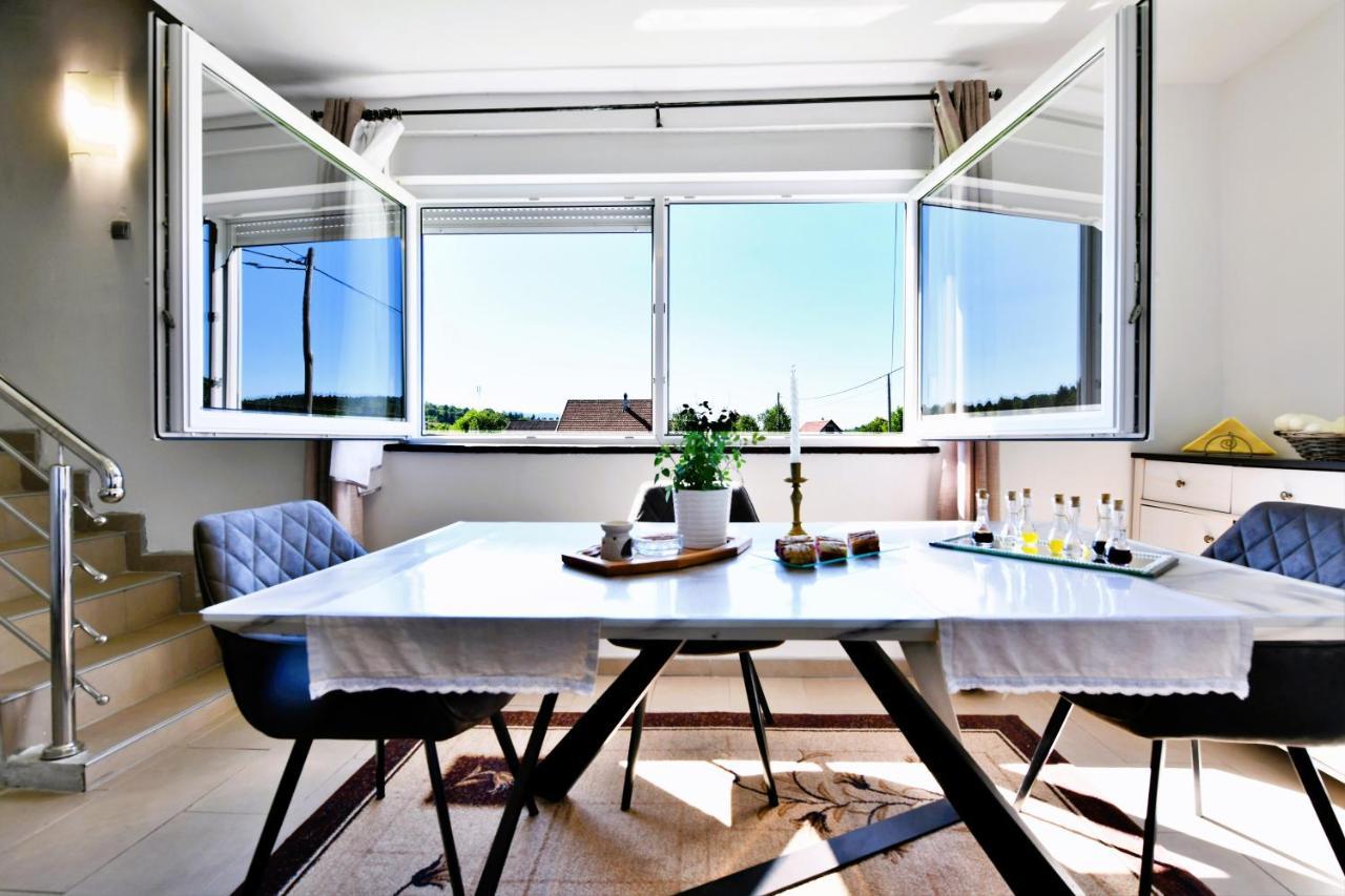 Rooms & Apartment Milan Saborsko Exterior foto